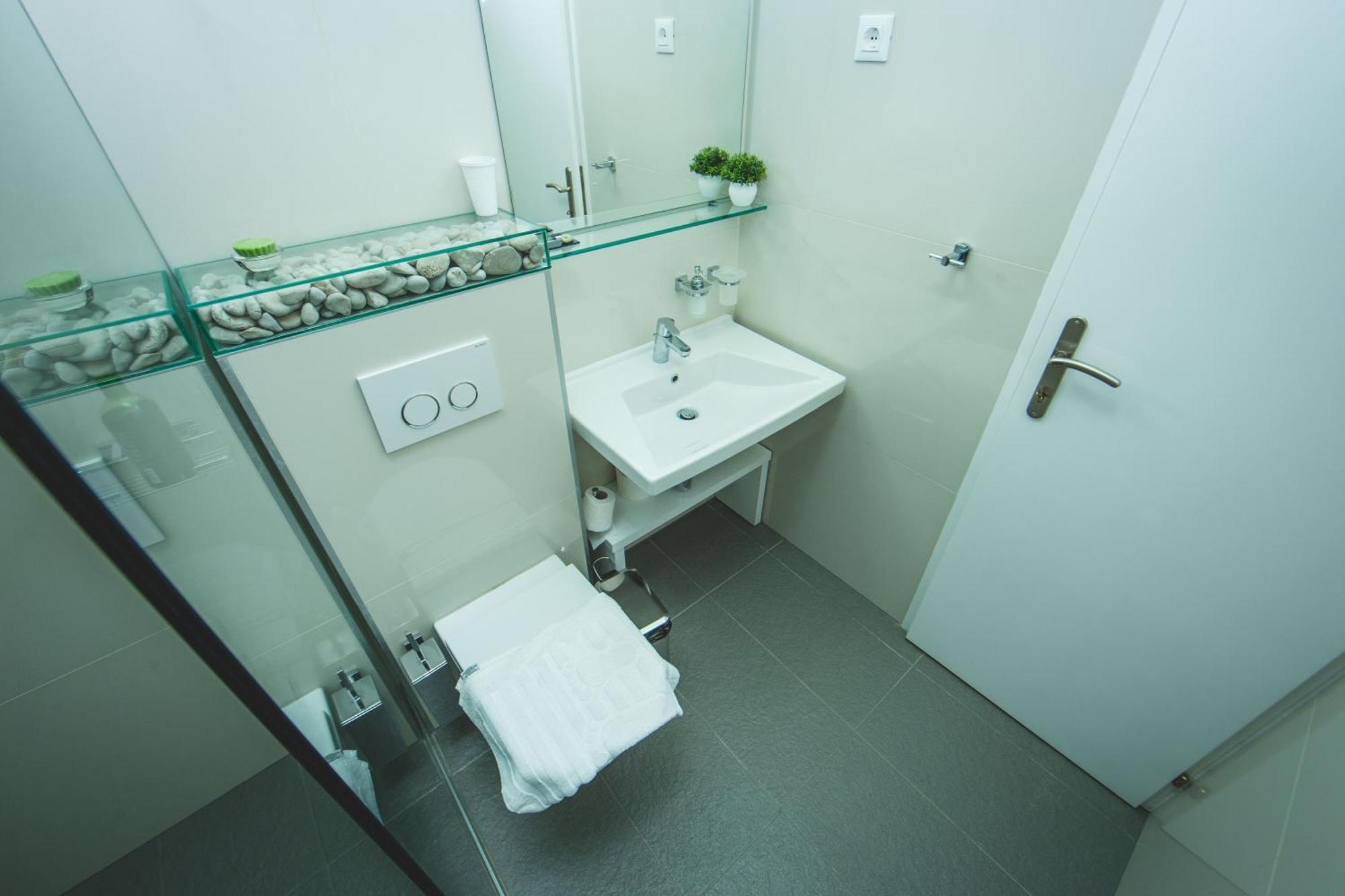 Luxury Rooms And Apartment Silente Bacvice Split Exterior foto